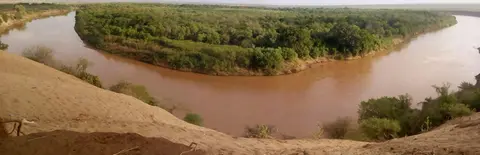 Karanassa leano/የካራ ኦሞ ወንዝ/Kara omo river