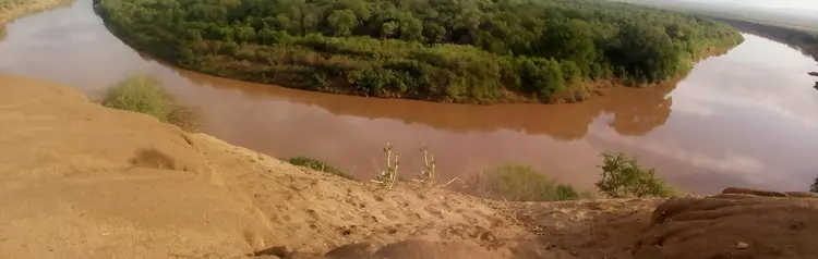 karanssa leano/የካራ ወንዝ/karas omo river